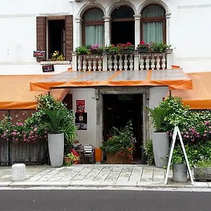 https://ristorante-pizzeria-al-mondo.hotelinveneto.com