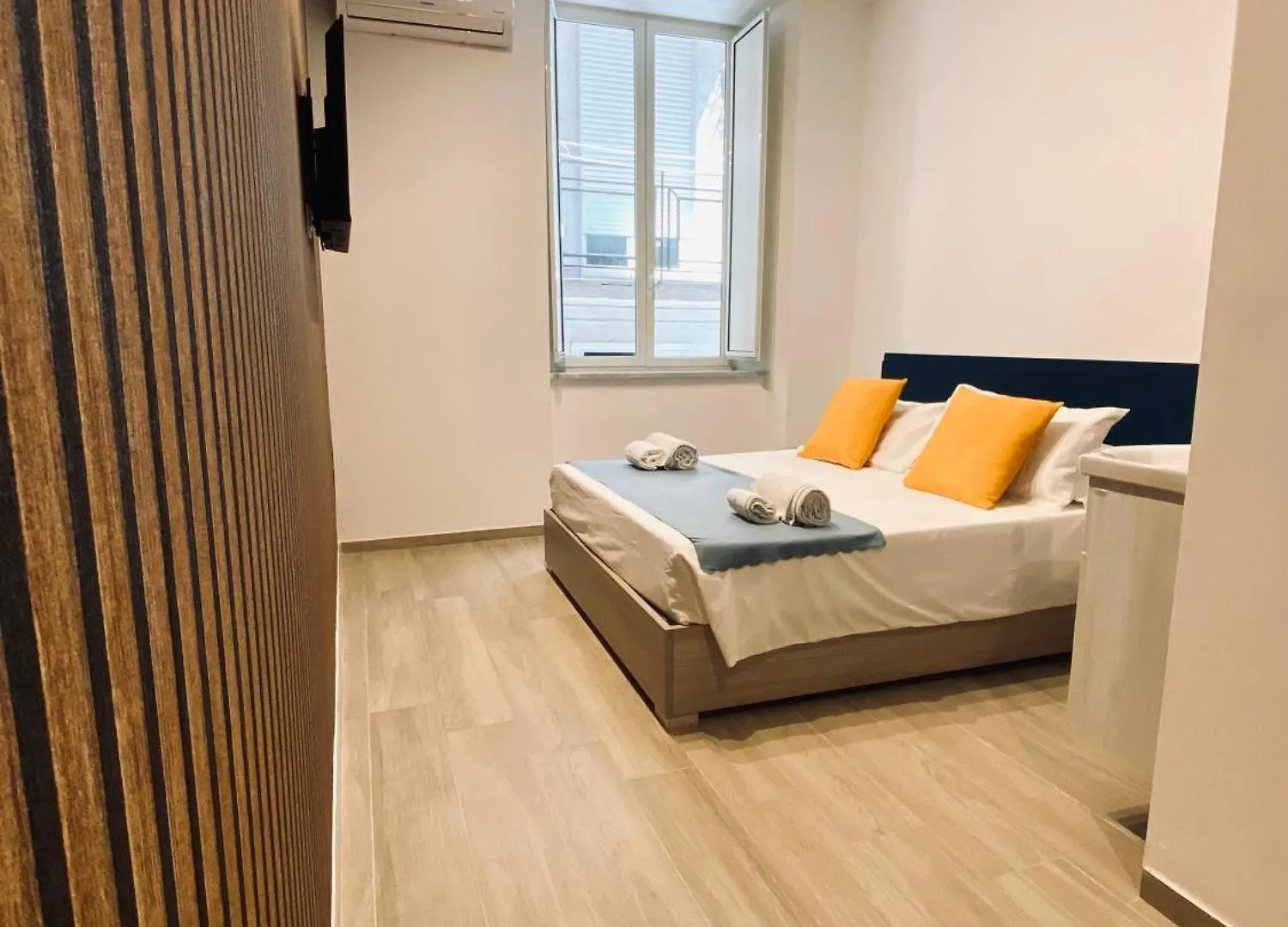 Np Spaccanapoli Guest house Naples