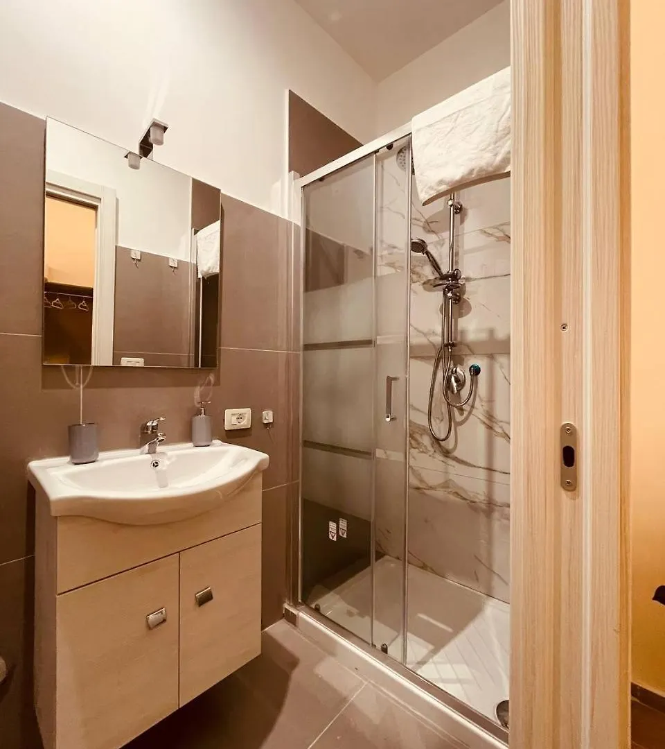 Np Spaccanapoli Guest house Naples